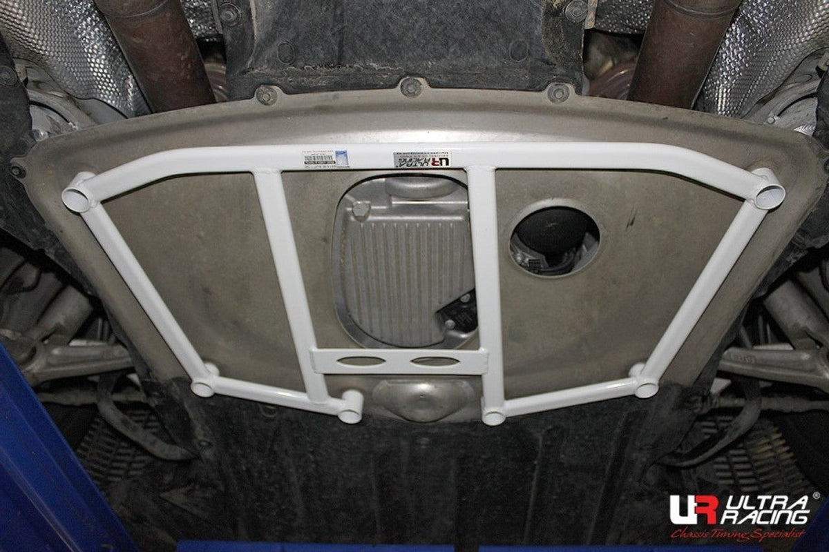 Ultra Racing - 6pt Front Lower Brace - BMW 5 SERIES M5 (F10) 2011-2016 - UR-LA6-3066