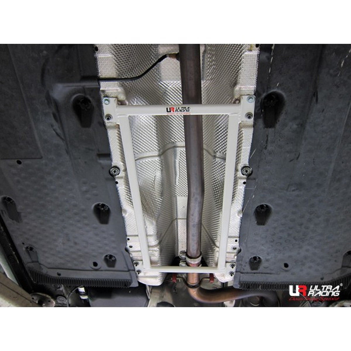 Ultra Racing - 4pt Middle Lower Brace - VOLKSWAGEN VW GOLF R (MK6) 2010-2014 - UR-ML4-1193