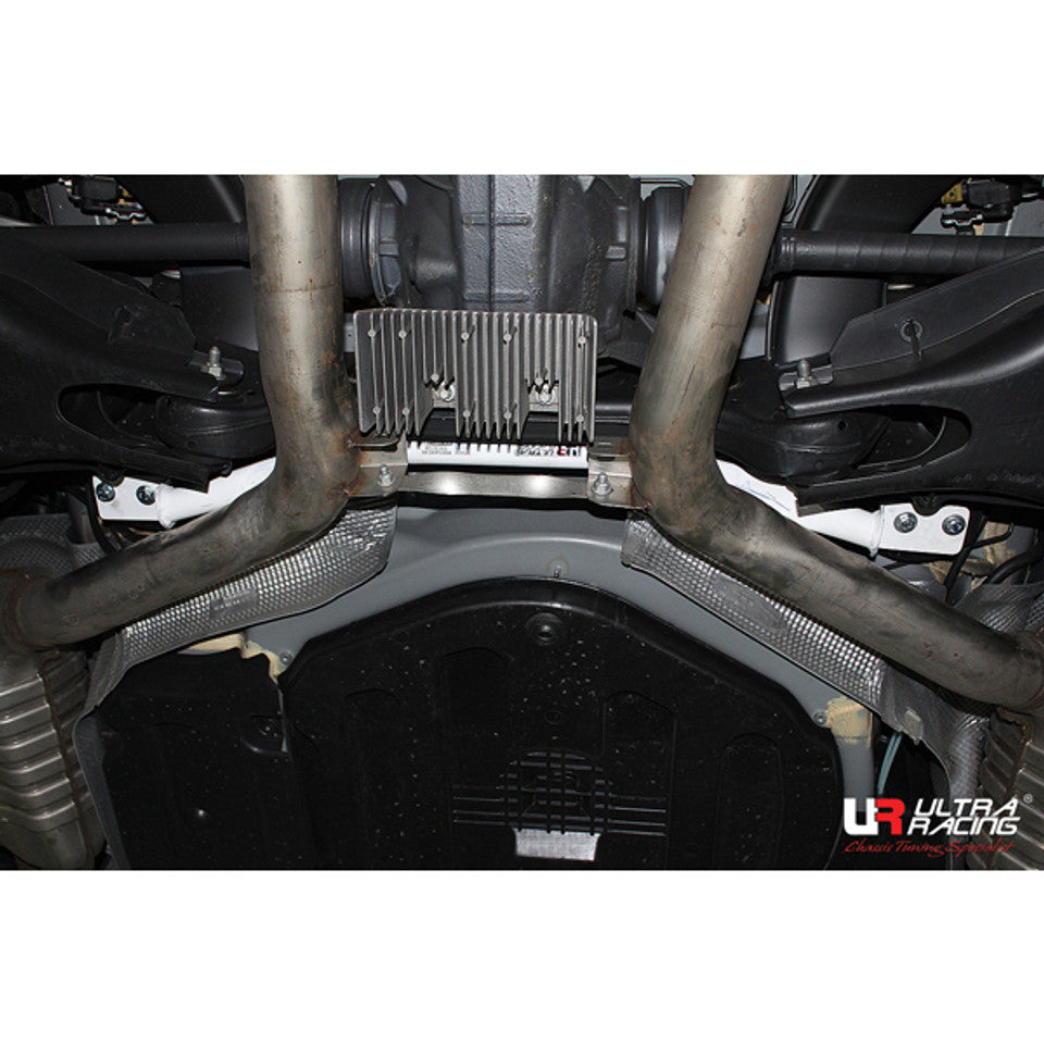 Ultra Racing - 2pt Rear Lower Brace - MERCEDES-BENZ E-CLASS (W212/S212) 2010-2016 - UR-RL2-1854