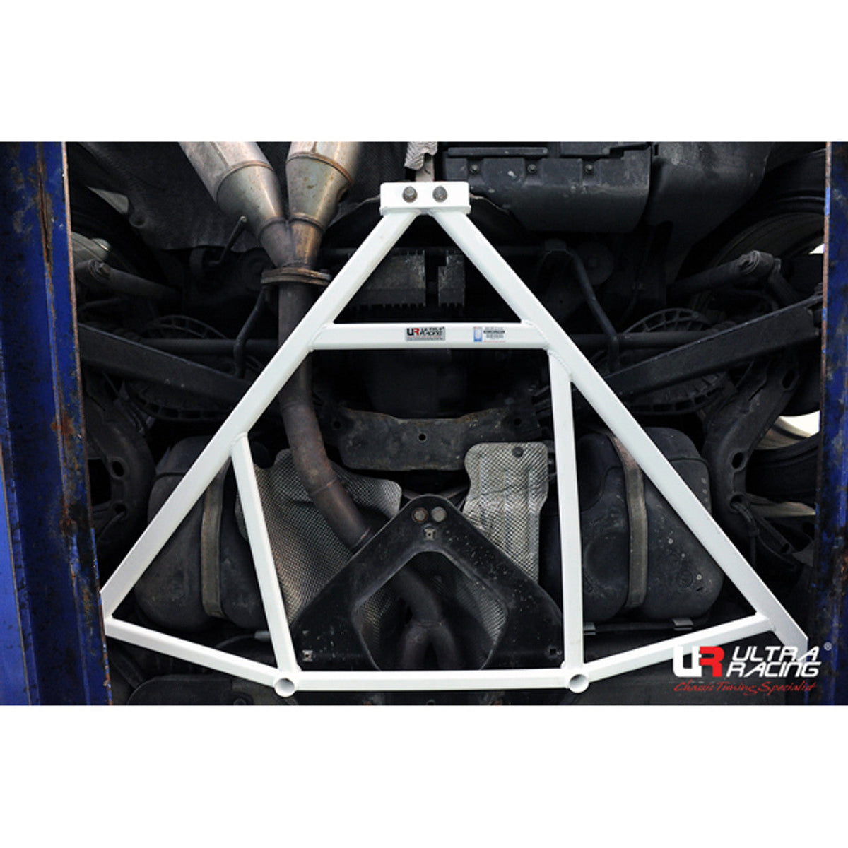 Ultra Racing - 6pt Rear Lower Brace - BMW Z4 (E85/E86) 2002-2008 - UR-RL6-1178