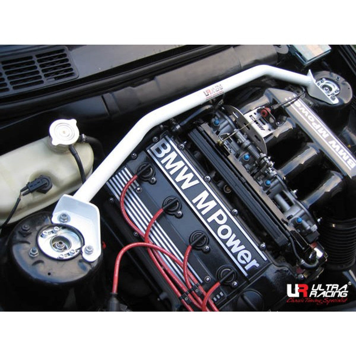 Ultra Racing - 2pt Front Strut Tower Brace - BMW 3 SERIES (E30) 1982-1994 - UR-TW2-069