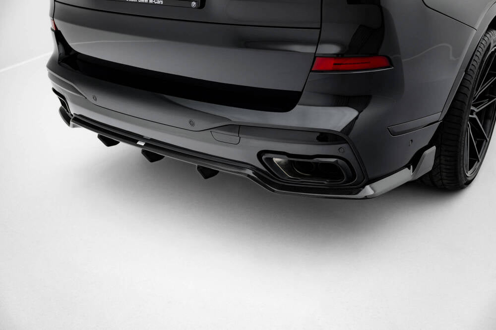 BMW - X7 M-PACK - G07 FACELIFT - CARBON FIBER REAR DIFFUSER – AM
